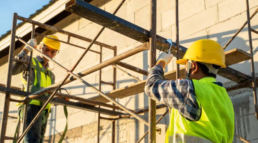 Expert Emergency Roof Repairs services in Ellsworth, MN